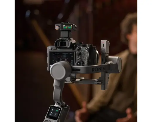 DJI Mic 3 (2 TX + 1 RX + Charging Case) + Camera Adapter — фото 1